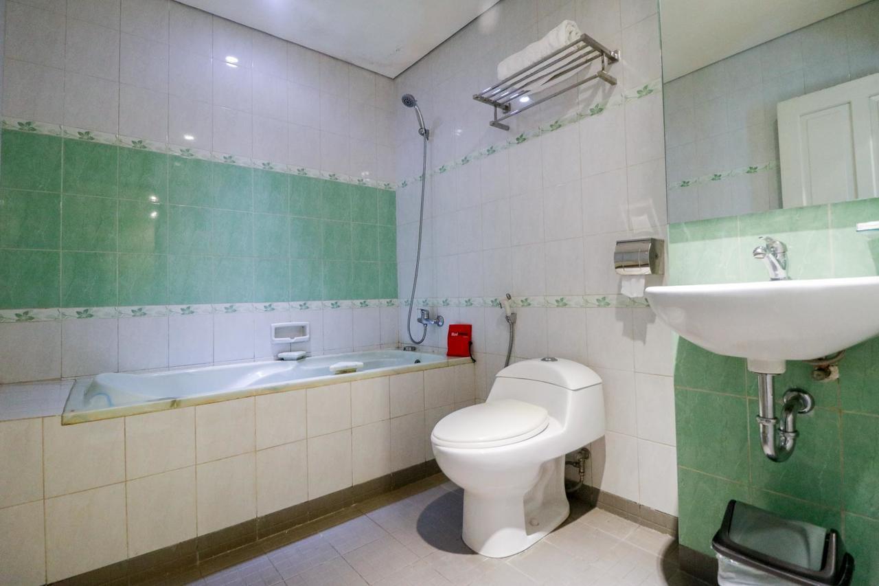 Reddoorz Plus Near Universitas Lambung Mangkurat Banjarmasin  Buitenkant foto